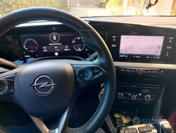 Rosso Usata 2023 Opel Mokka SUV | 18.100 € (Buon prezzo)