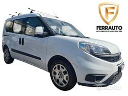 Bianco Usata 2015 Fiat Doblò Monovolume | 8500 € (Buon prezzo)