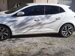 Bianco Usata 2019 Renault Mégane IV Tre volumi | 15.500 € (Buon prezzo)