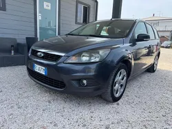 Grigio Usata 2011 Ford Focus Titanium Station wagon | 2650 € (Super prezzo)