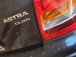 Blu Usata 2002 Opel Astra Tre volumi | 1000 €