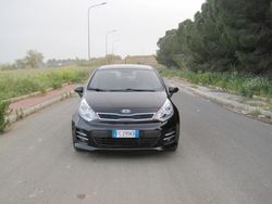 Nero Usata 2016 Kia Rio Tre volumi | 8500 € (Cara)