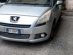 Grigio Usata 2011 Peugeot 5008 Monovolume | 2000 € (Super prezzo)