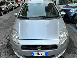 Usata 2013 Fiat Grande Punto Due volumi | 4800 € (Buon prezzo)