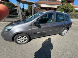 Grigio Usata 2011 Renault Clio GrandTour Station wagon | 2500 € (Buon prezzo)