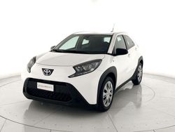 Bianco Usata 2023 Toyota Aygo Active Due volumi | 14.100 € (Buon prezzo)