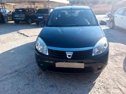 Grigio Usata 2009 Dacia Sandero Due volumi | 2600 € (Buon prezzo)