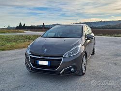 Grigio Usata 2019 Peugeot 208 Active Due volumi | 11.000 € (Buon prezzo)