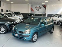 Blu Usata 2003 Renault Clio II Expression Tre volumi | 2490 € (Buon prezzo)