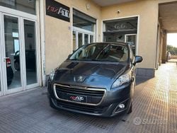Grigio Usata 2014 Peugeot 5008 Business-Line Monovolume | 7490 € (Buon prezzo)