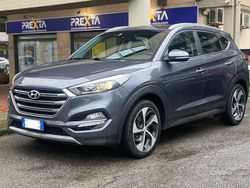 Grigio scuro Usata 2016 Hyundai Tucson Xpossible SUV | 15.900 € (Ottimo prezzo)