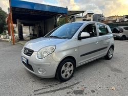 Argento Usata 2009 Kia Picanto Due volumi | 3290 € (Buon prezzo)