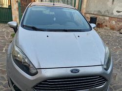 Grigio Usata 2014 Ford Fiesta Due volumi | 3300 €