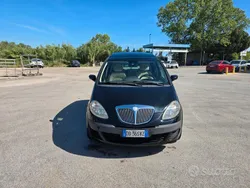 Nero Usata 2007 Lancia Musa Monovolume | 2500 € (Buon prezzo)