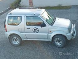 Grigio Usata 2006 Suzuki Jimny SUV | 6800 € (Buon prezzo)