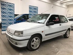 Bianco Usata 1997 Renault Clio Tre volumi | 2900 €