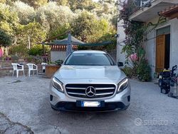Usata 2015 Mercedes 200 Tre volumi | 13.500 €