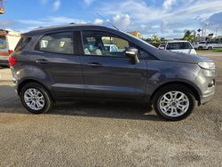 Grigio Usata 2017 Ford Ecosport Titanium SUV | 7300 € (Buon prezzo)
