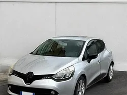 Usata 2013 Renault Clio IV Tre volumi | 5500 € (Cara)