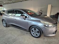 Grigio Usata 2014 Renault Clio IV Tre volumi | 5500 € (Buon prezzo)