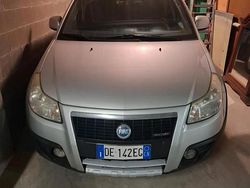 Grigio Usata 2006 Fiat Sedici SUV | 3000 € (Buon prezzo)