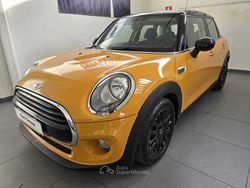 Arancione Usata 2017 Mini Cooper Due volumi | 17.200 € (Molto cara)
