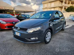 Grigio Usata 2015 VW Polo Trendline Tre volumi | 7990 € (Buon prezzo)