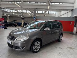 Argento Usata 2008 VW Touran Sportline Monovolume | 6900 € (Buon prezzo)