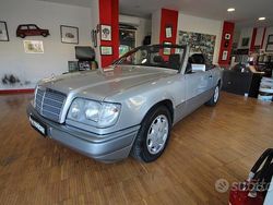 Grigio Usata 1993 Mercedes E300 Cabrio | 22.900 €
