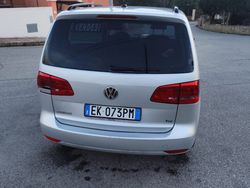 Grigio Usata 2011 VW Touran Monovolume | 5500 € (Buon prezzo)
