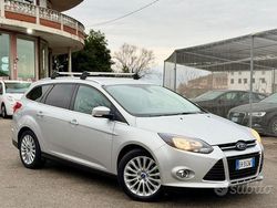 Grigio Usata 2011 Ford Focus Titanium Station wagon | 6000 € (Buon prezzo)
