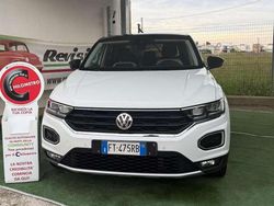 Bianco/nero Usata 2019 VW T-Roc Advance SUV | 19.990 € (Cara)