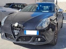 Nero Usata 2011 Alfa Romeo Giulietta Exclusive Tre volumi | 6990 € (Ottimo prezzo)