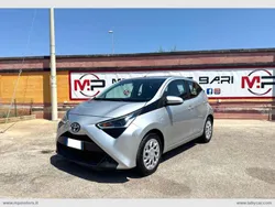 Grigio Usata 2019 Toyota Aygo Business Edition Due volumi | 9900 € (Ottimo prezzo)