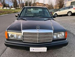Nero Usata 1989 Mercedes 190 Tre volumi | 6900 €