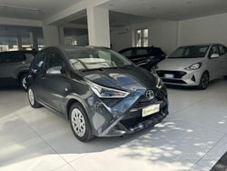 Antracite pastello Usata 2020 Toyota Aygo Business Edition Due volumi | 11.900 € (Cara)