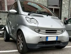 Argento Usata 2005 Smart ForTwo Coupé Pure Due volumi | 3000 € (Buon prezzo)