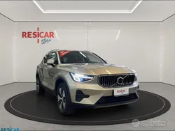 Nuova 2025 Volvo XC40 Core SUV | 36.900 € (Buon prezzo)