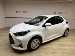 Bianco Usata 2023 Toyota Yaris Hybrid Active Due volumi | 16.990 € (Buon prezzo)