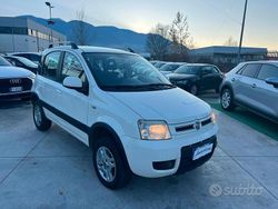 Bianco Usata 2011 Fiat Panda 4x4 Climbing Due volumi | 4999 € (Buon prezzo)