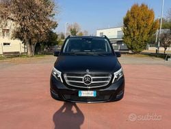 Nero Usata 2019 Mercedes V250 Executive Monovolume | 29.900 € (Buon prezzo)