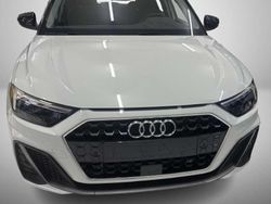 Bianco Usata 2025 Audi A1 Sportback S-Line Due volumi | 26.900 € (Cara)