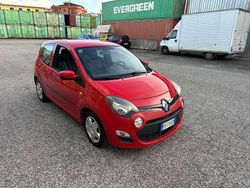 Rosso Usata 2014 Renault Twingo Due volumi | 4990 € (Ottimo prezzo)
