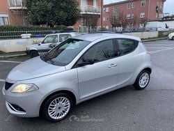 Argento Usata 2017 Lancia Ypsilon Platinum Due volumi | 6300 € (Buon prezzo)