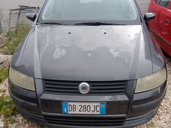 Grigio Usata 2006 Fiat Stilo Tre volumi | 1000 € (Ottimo prezzo)