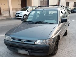 Usata 1992 Ford Escort Station wagon | 1500 €