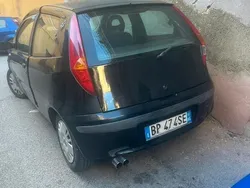 Usata 2005 Fiat Punto Due volumi | 1500 €