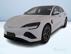 Nero Nuova 2025 BYD Seal Tre volumi | 50.440 € (Molto cara)