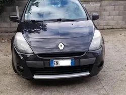 Nero Usata 2012 Renault Clio IV Tre volumi | 2990 € (Ottimo prezzo)