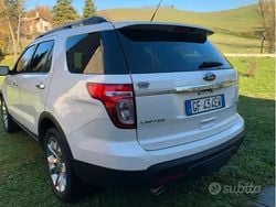 Bianco Usata 2015 Ford Explorer SUV | 27.000 €
